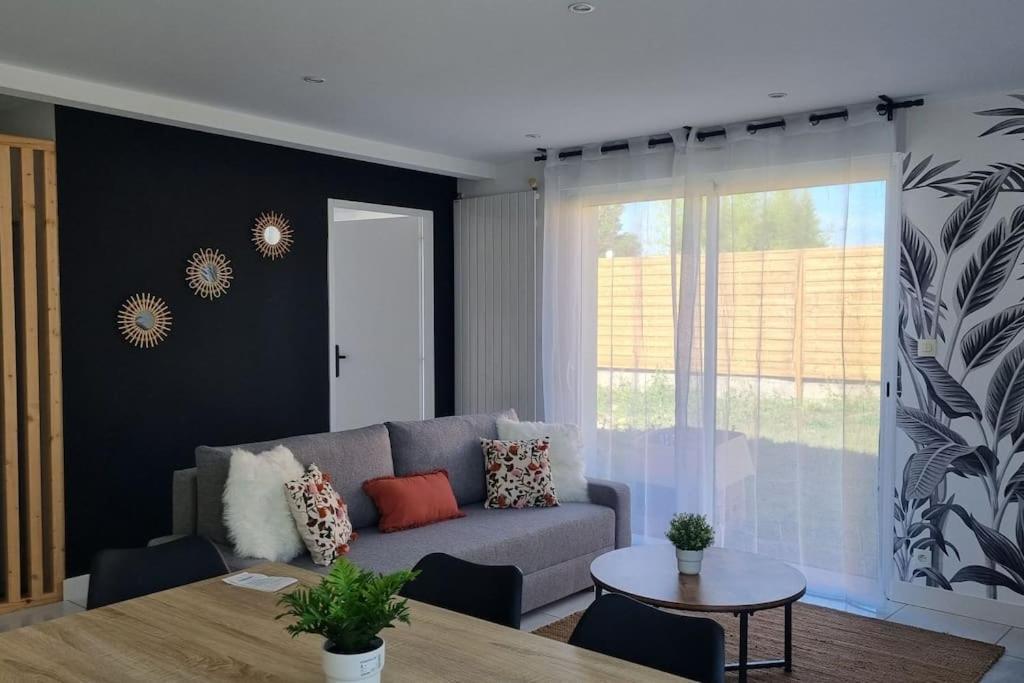El Dorado Apartment บูกเนส์ ภายนอก รูปภาพ